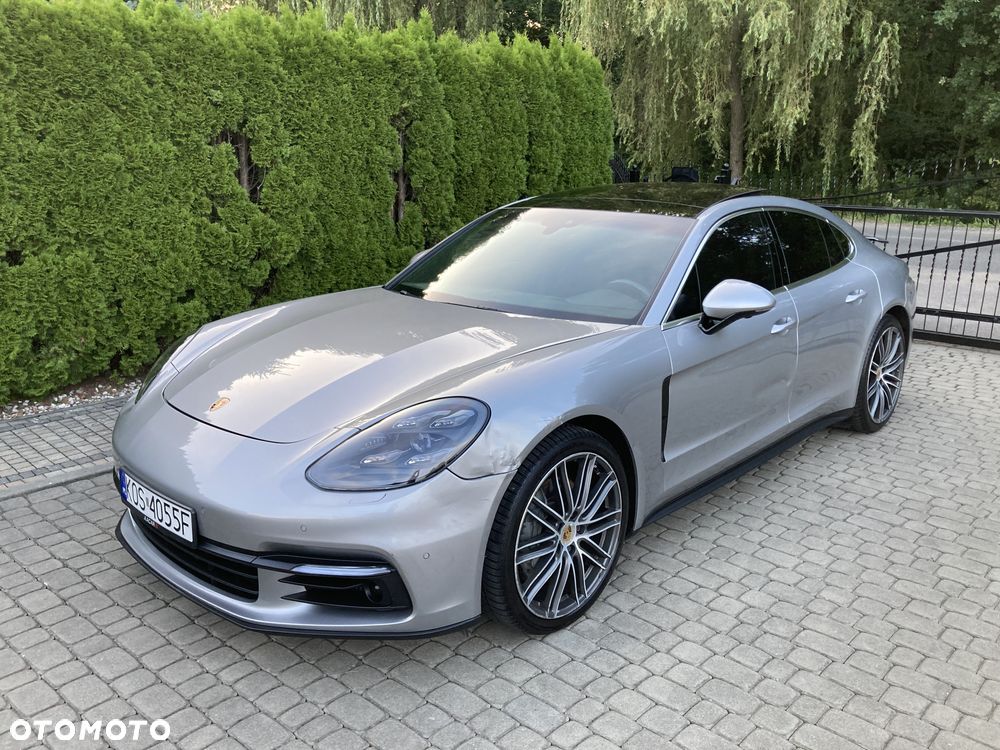 Porsche Panamera 4S - 8