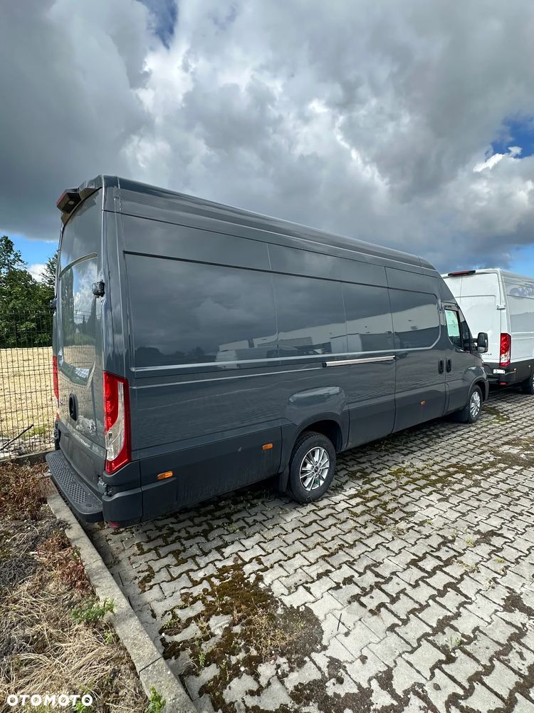 Iveco 35S18HV - 3