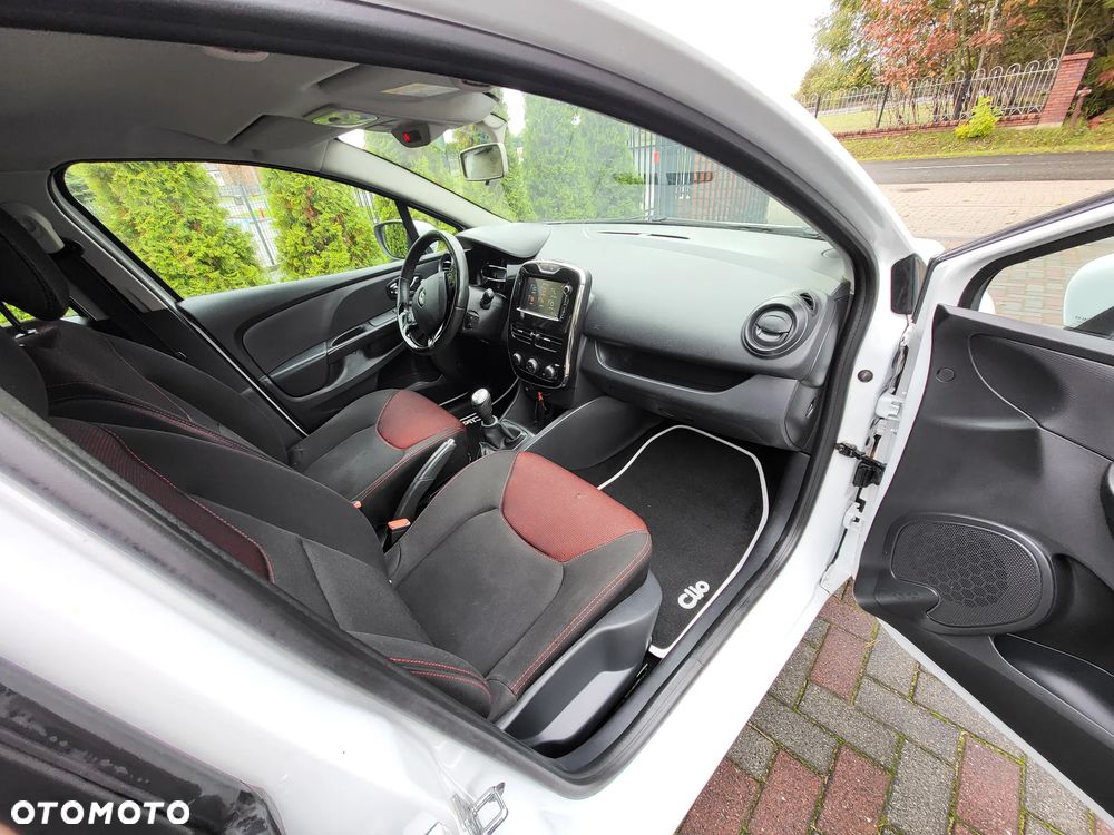 Renault Clio 1.2 16V 75 LIMITED - 17