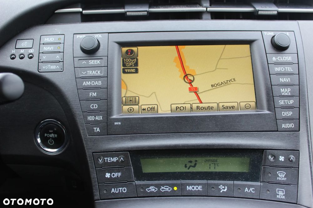 Toyota Prius (Hybrid) Executive - 21