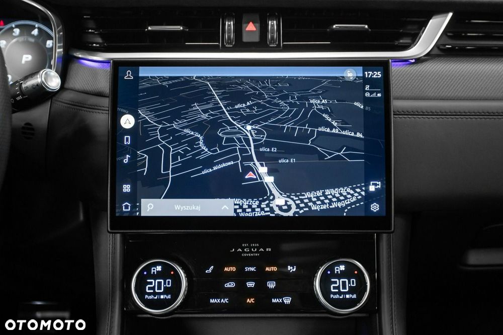 Jaguar F-Pace 5.0 V8 S/C AWD SVR - 37
