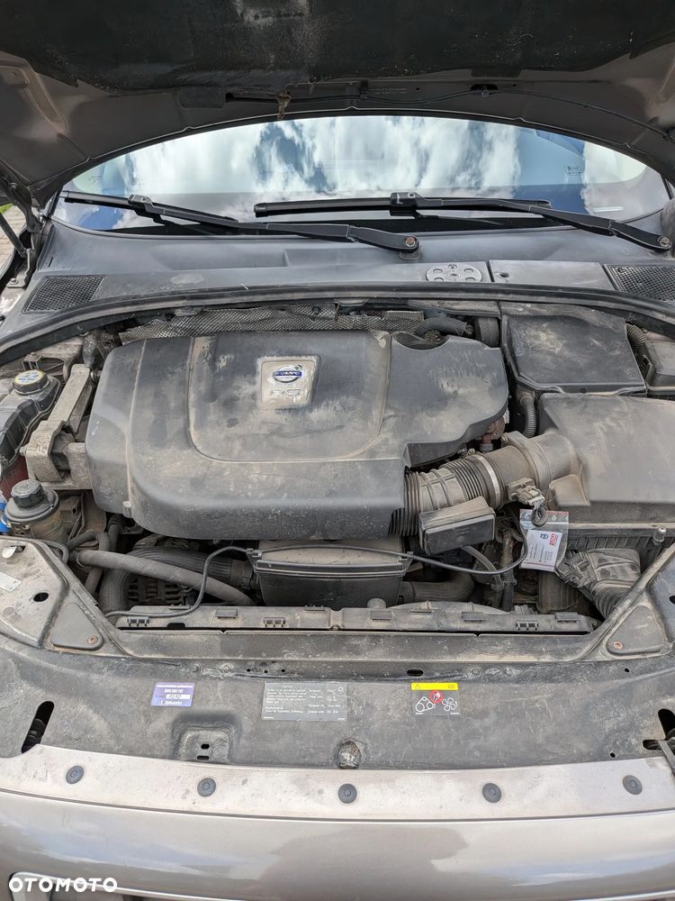 Volvo XC 70 D5 AWD Momentum - 7
