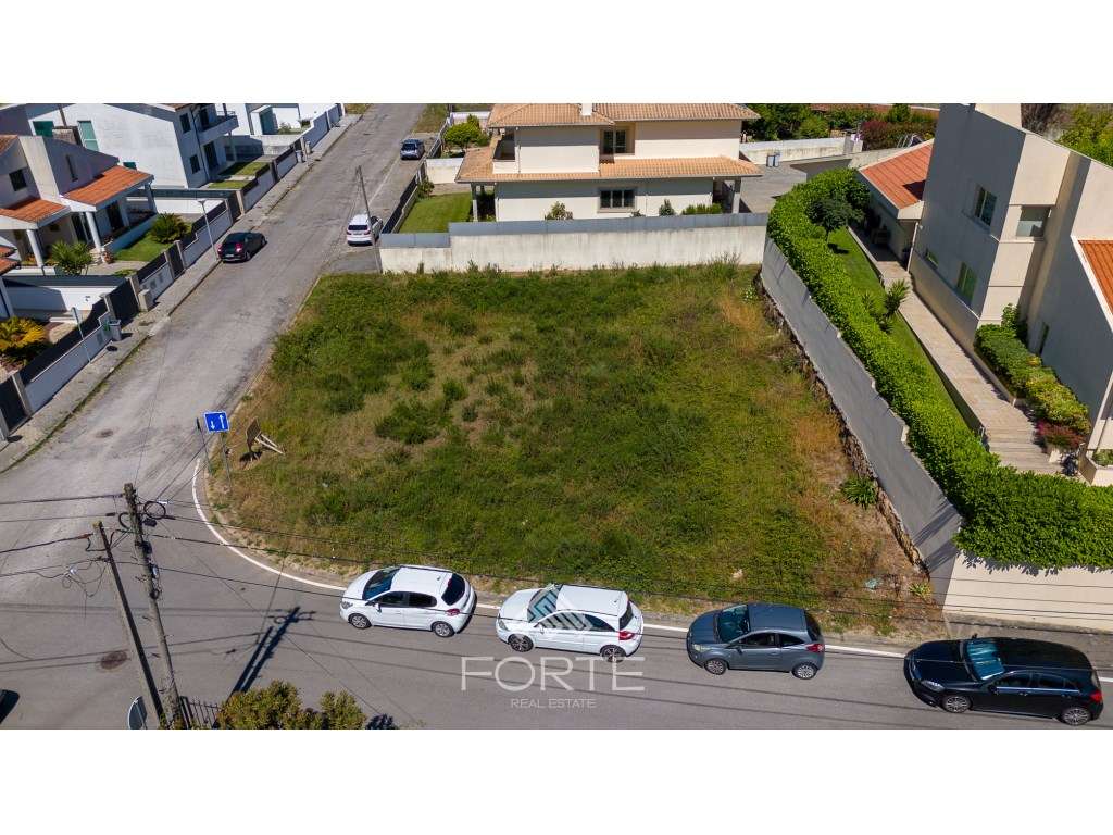 Terreno para Construção | Macieira - São Miguel de Souto | 97.500€ - Grande imagem: 2/21