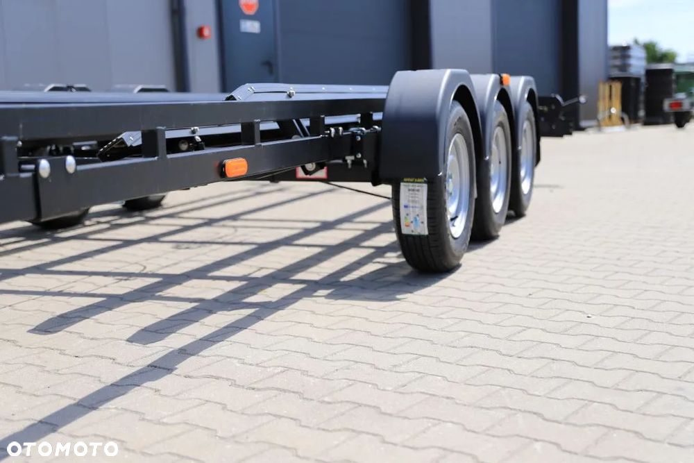 Lorries Przyczepa Podłodziowa PP35-9825 w Kolorze Czarnym Do Łodzi Max 9.8 M DMC 3500 kg Tylne Lampy LED - 15