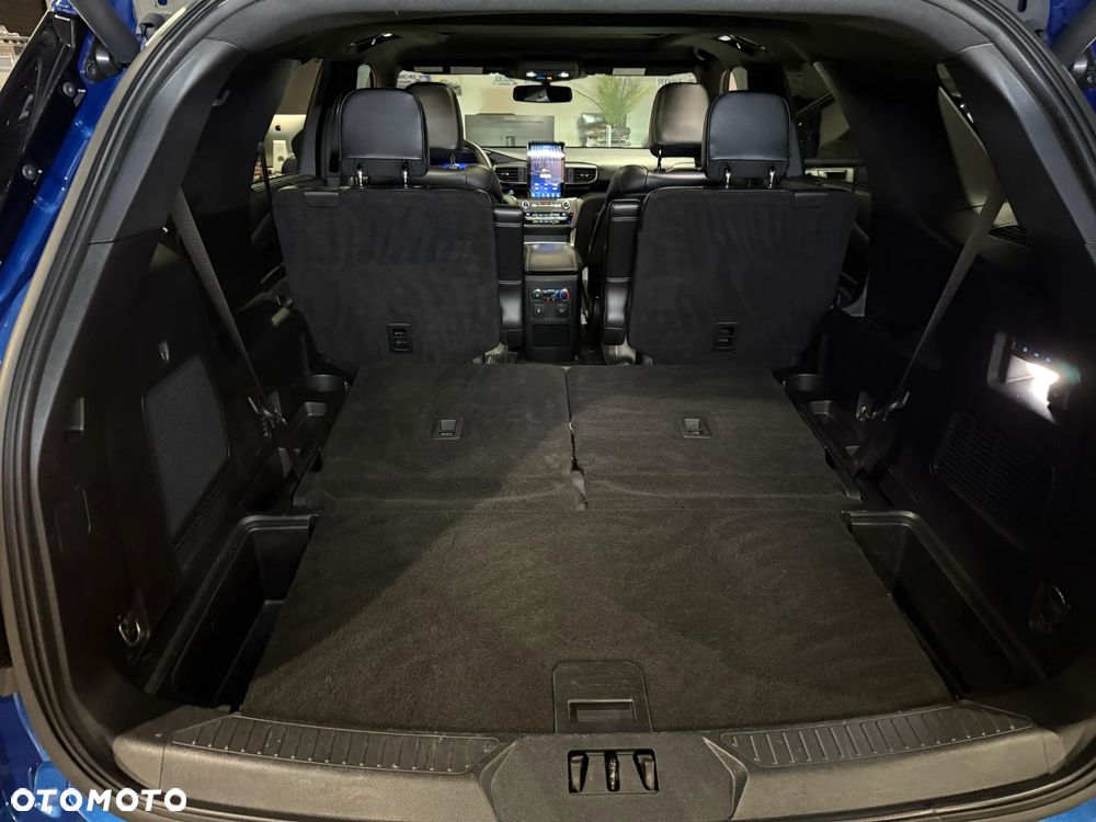 Ford Explorer - 28