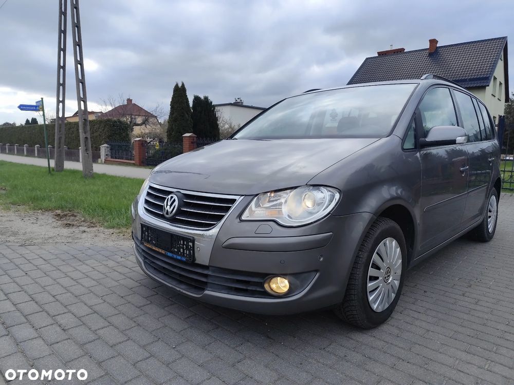 Volkswagen Touran 1.9 TDI Highline - 3