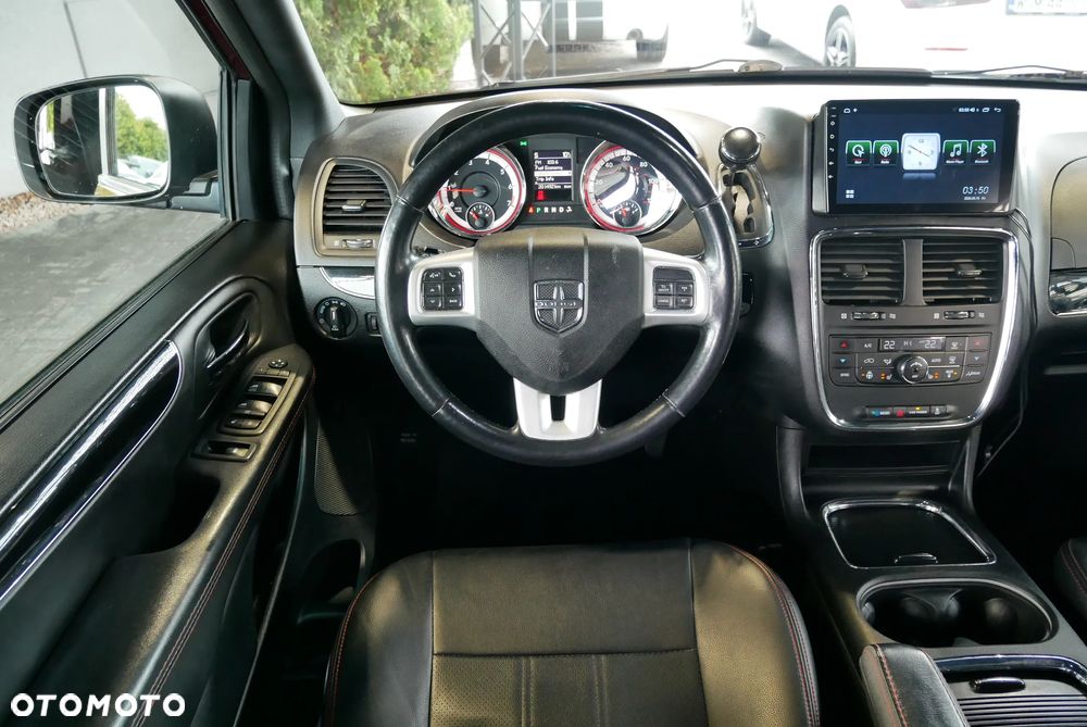 Dodge Grand Caravan - 14