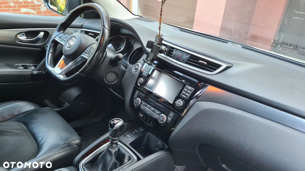 Nissan Qashqai 1.6 DIG-T Tekna+ - 23