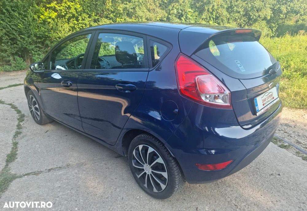 Ford Fiesta 1.1 Trend - 13