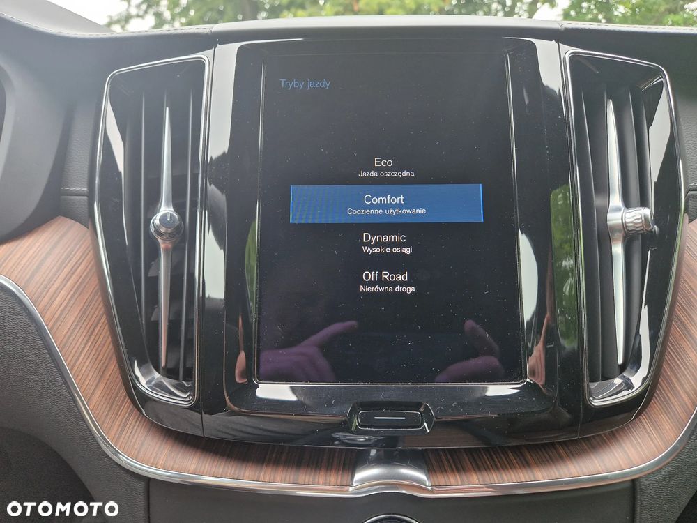 Volvo XC 60 B4 B Geartronic Inscription - 33