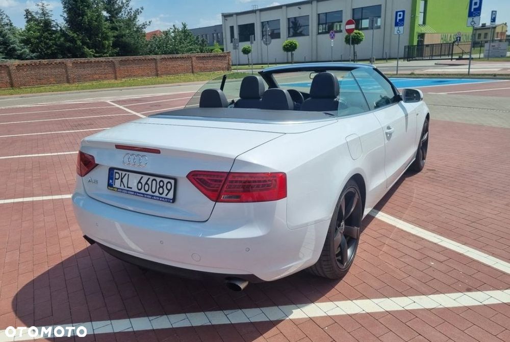 Audi A5 Cabrio - 16