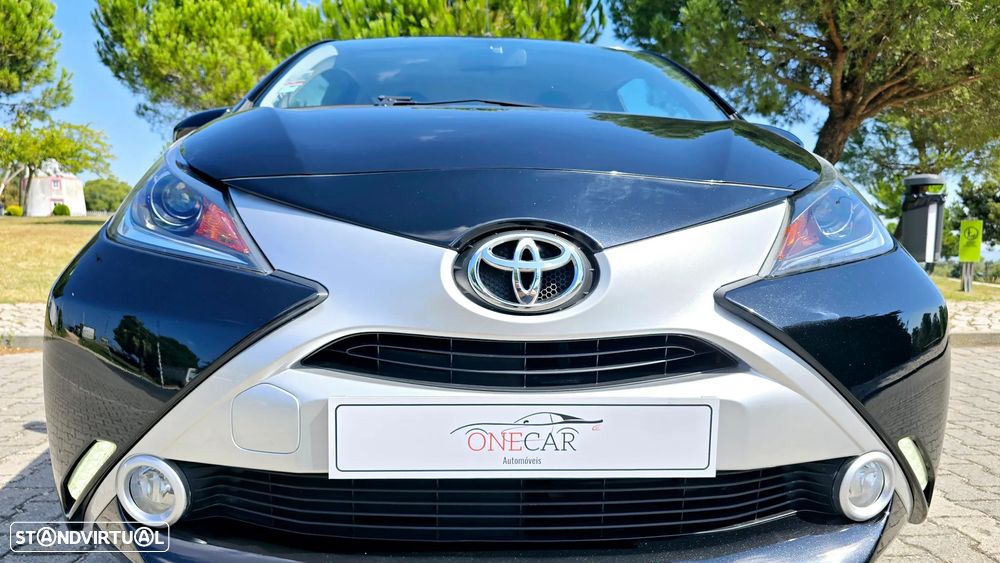Toyota Aygo 1.0 X-Clusiv - 9