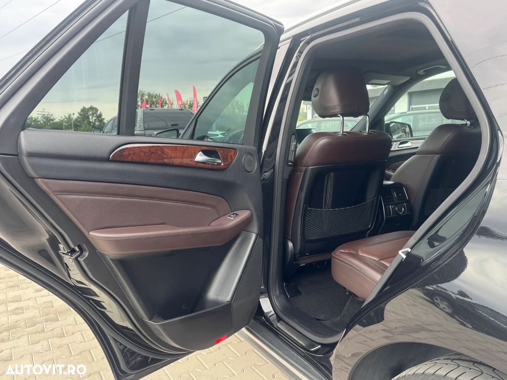 Mercedes-Benz ML 350 BlueTEC 4MATIC Aut - 12