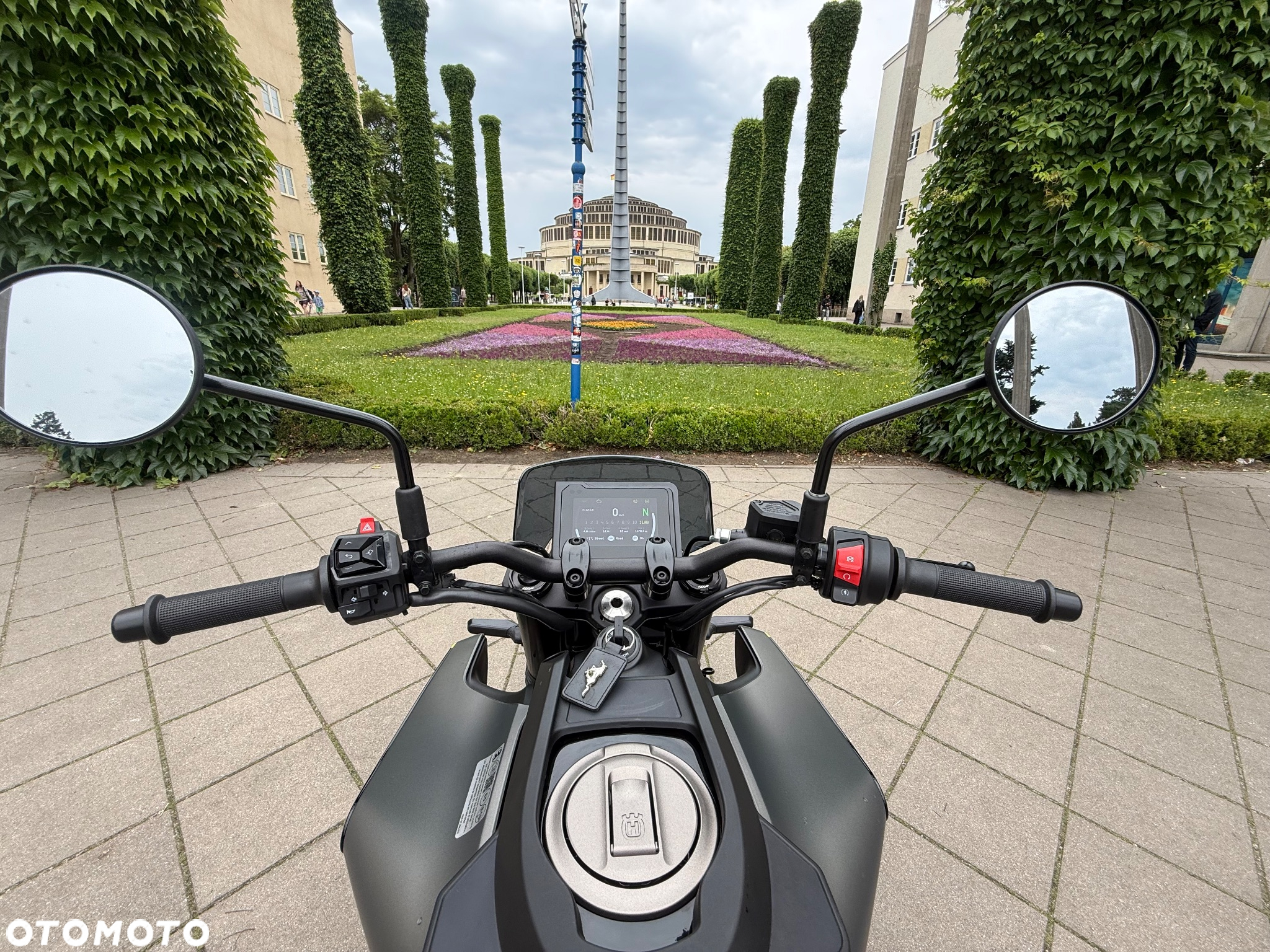 Husqvarna Svartpilen - 10