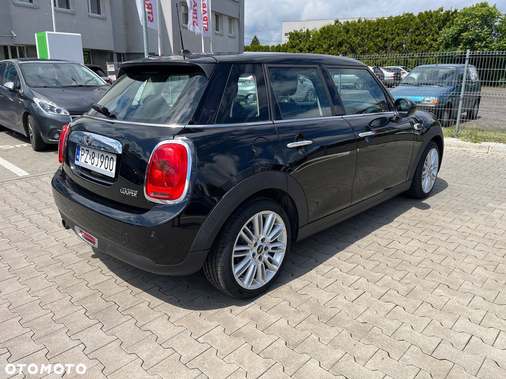 MINI Cooper Standard - 4