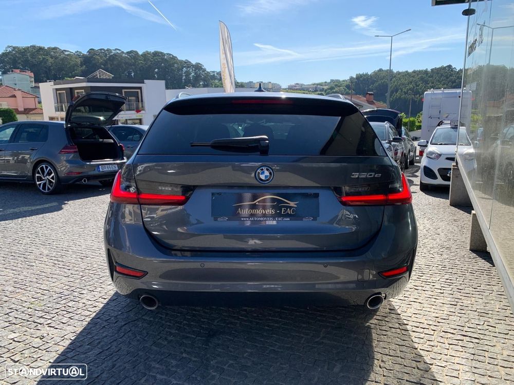 BMW 320 - 6