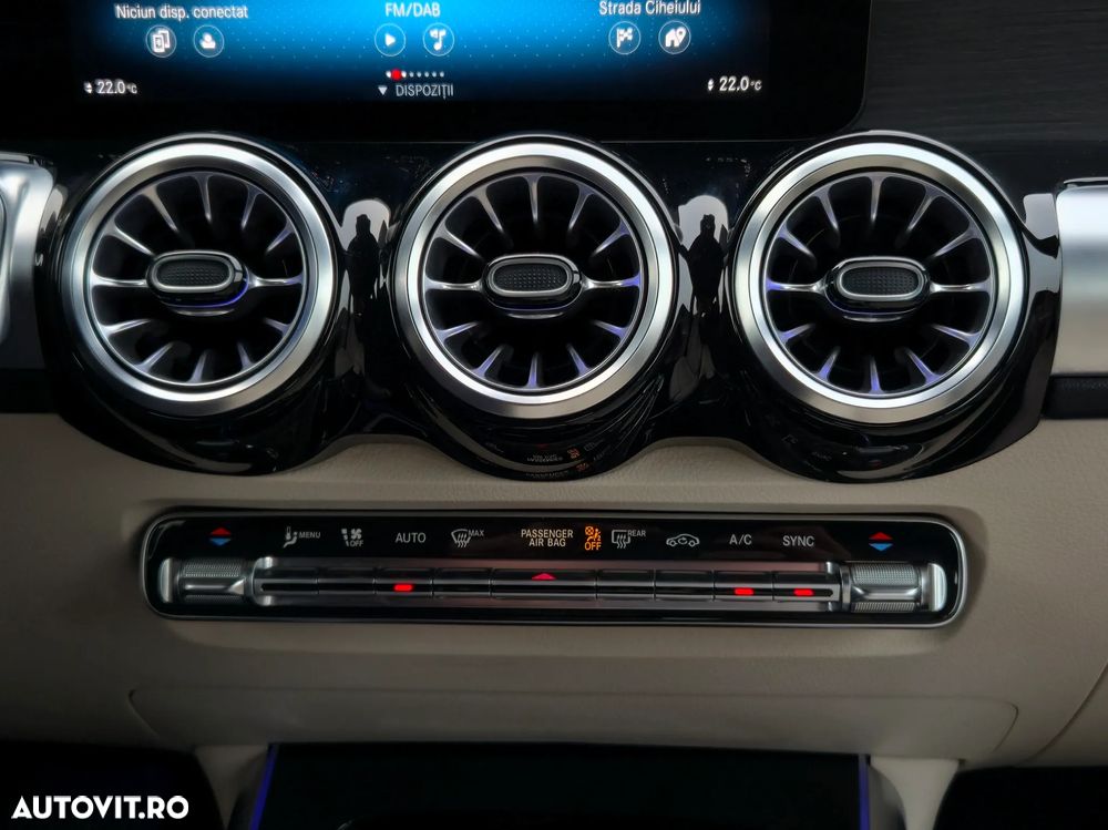 Mercedes-Benz GLB 200 4MATIC Aut. - 25