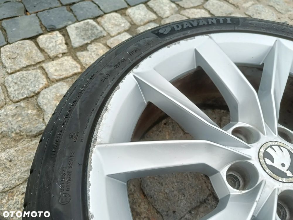 Felgi Aluminiowe 18 Skoda Superb 5x112 ET44 Seat Audi VW 3V0601025J - 21