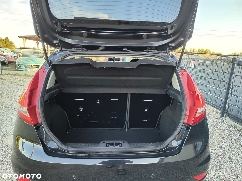 Ford Fiesta 1.25 Trend Edition - 6