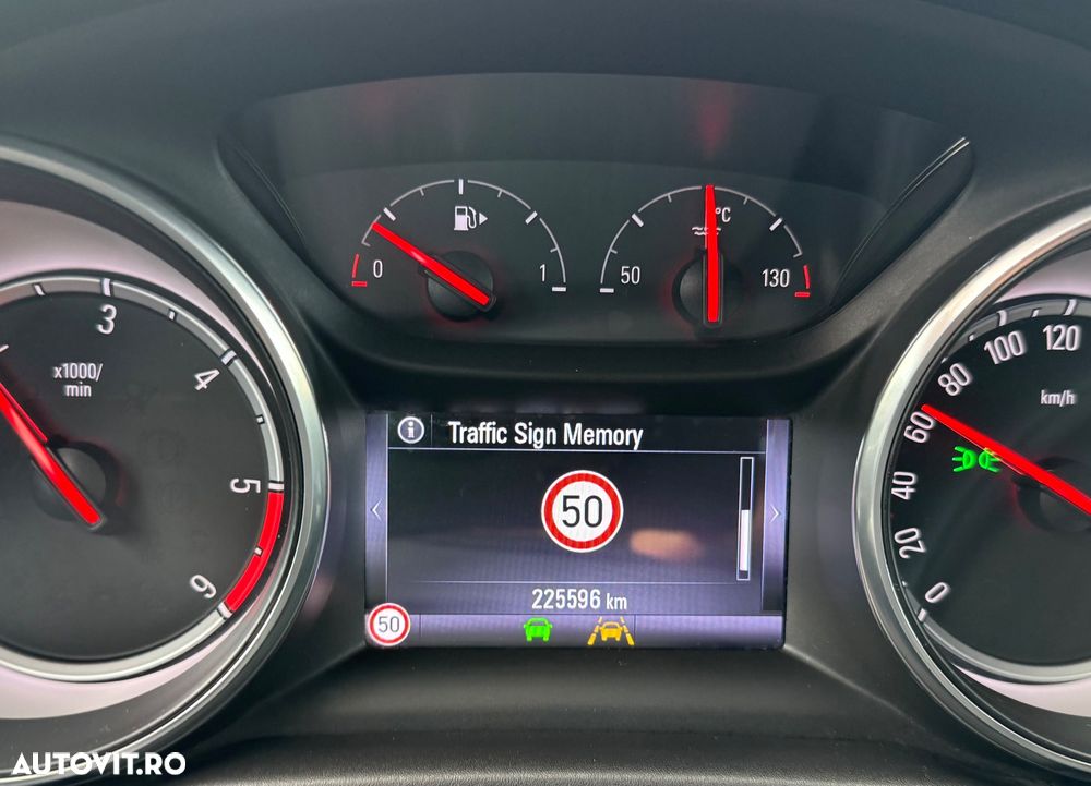 Opel Astra 1.6 BiTrb D (CDTI) Start/Stop Sports Tourer Innovation - 32