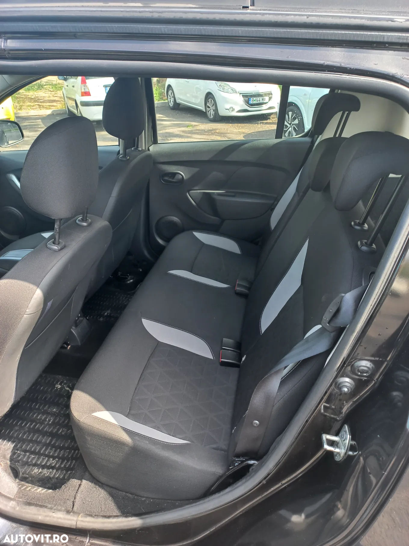 Dacia Sandero 0.9 TCe Laureate - 10