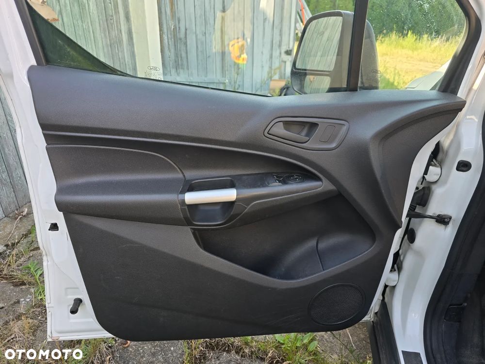 Ford Transit Connect - 21