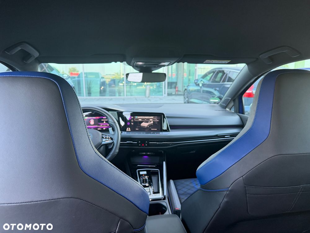 Volkswagen Golf - 20