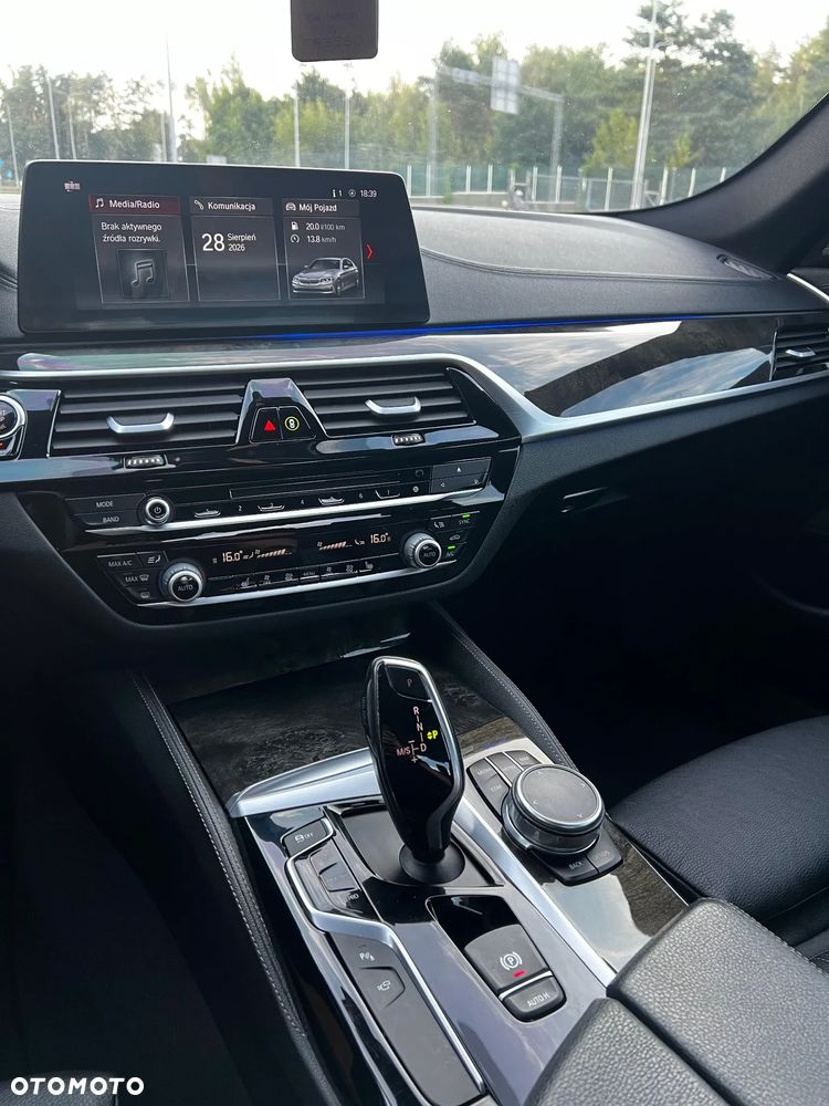 BMW Seria 5 530i M Sport sport - 14