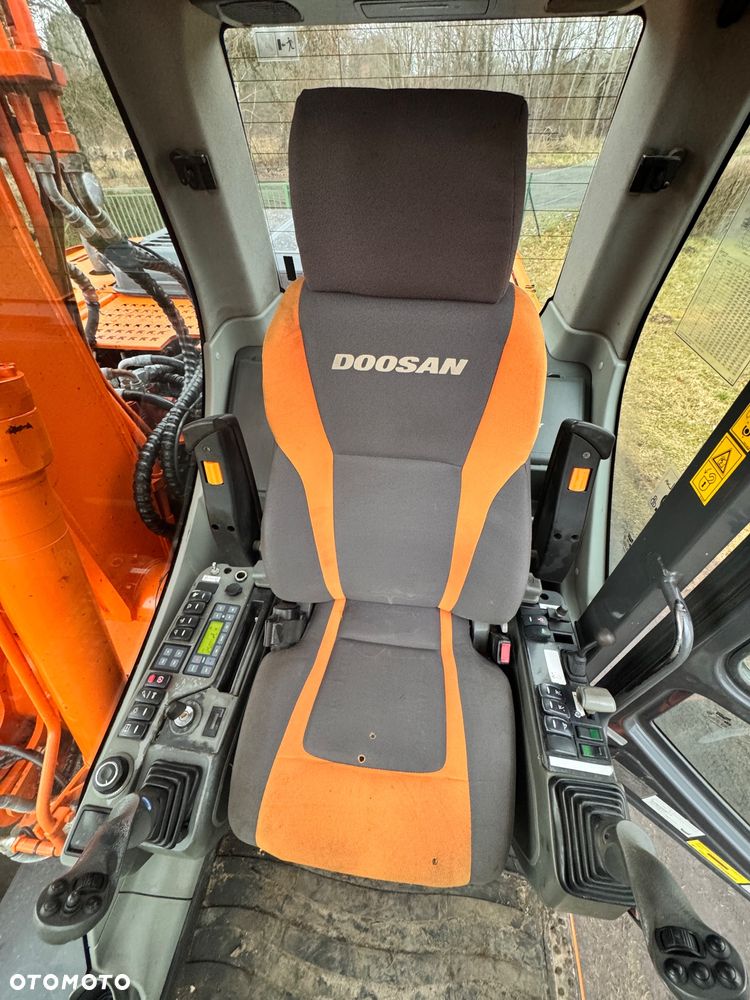 Doosan DX160W - 14