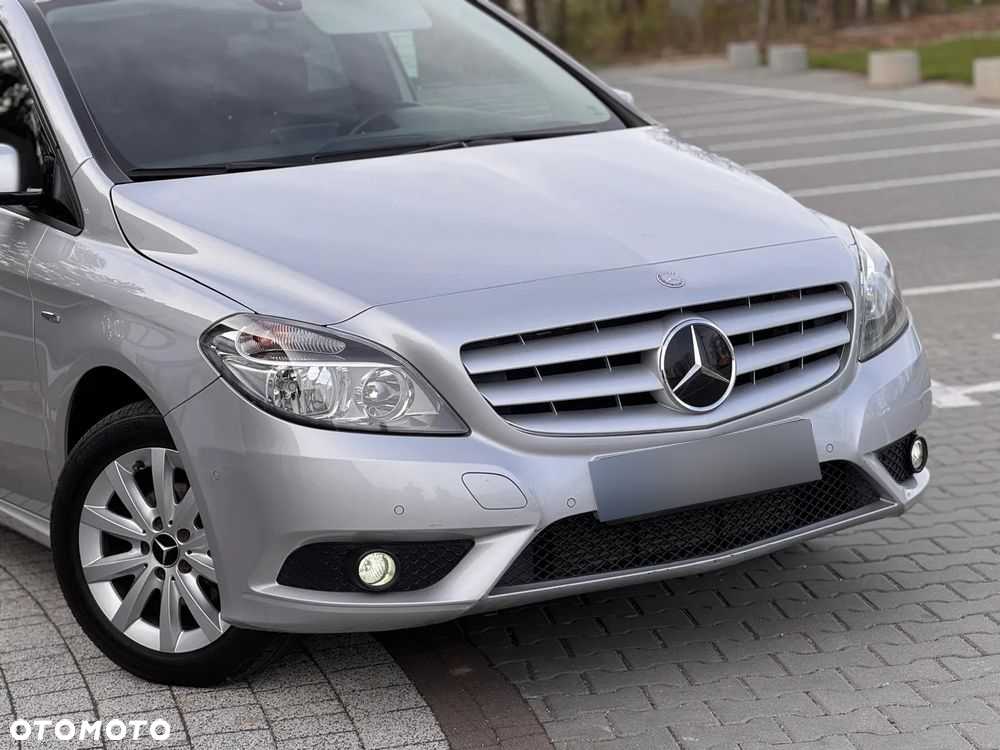 Mercedes-Benz Klasa B 180 (BlueEFFICIENCY) - 11