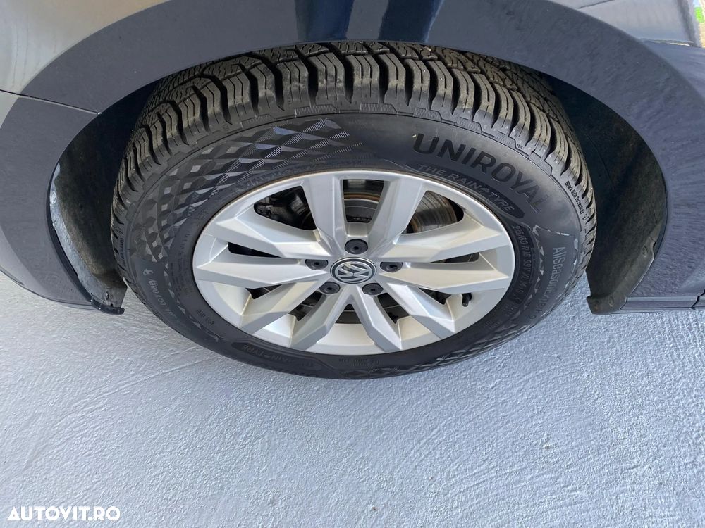 Volkswagen Passat - 28