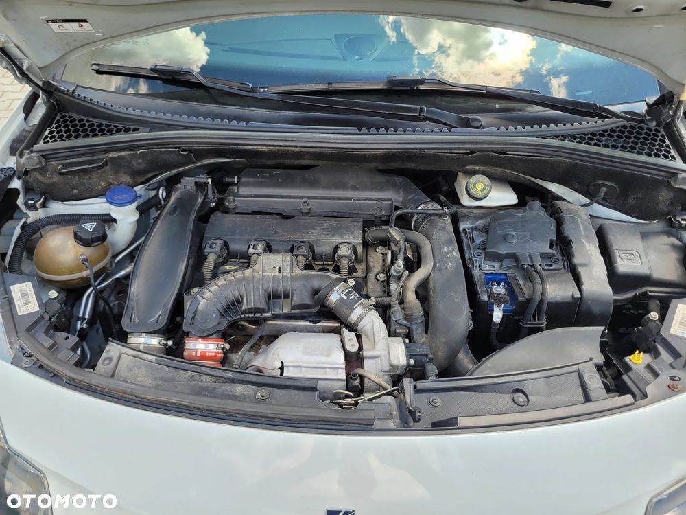 Citroën DS3 THP 155 So Paris - 11