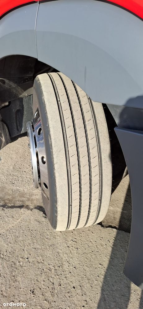 Mercedes-Benz ACTROS - 12