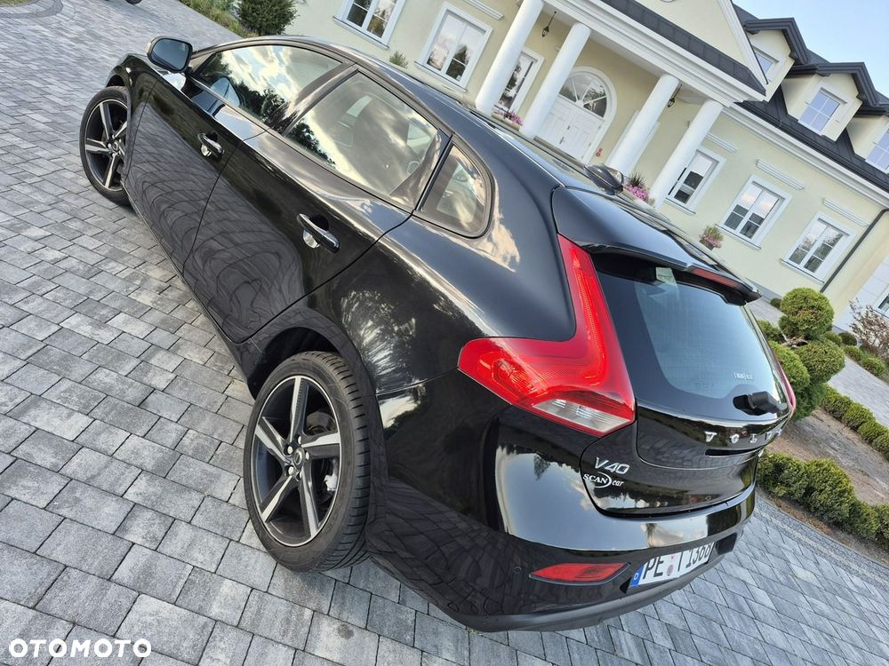 Volvo V40 - 2