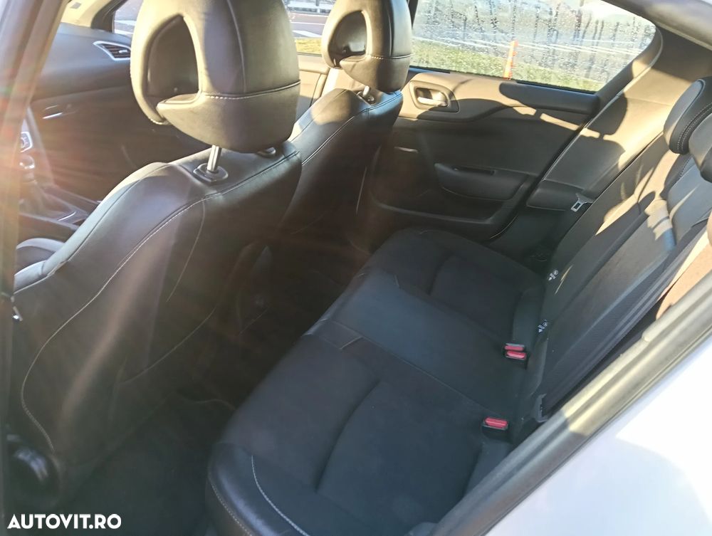 Citroën DS4 VTi 120 SoChic - 9