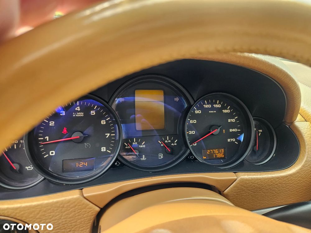 Porsche Cayenne - 10