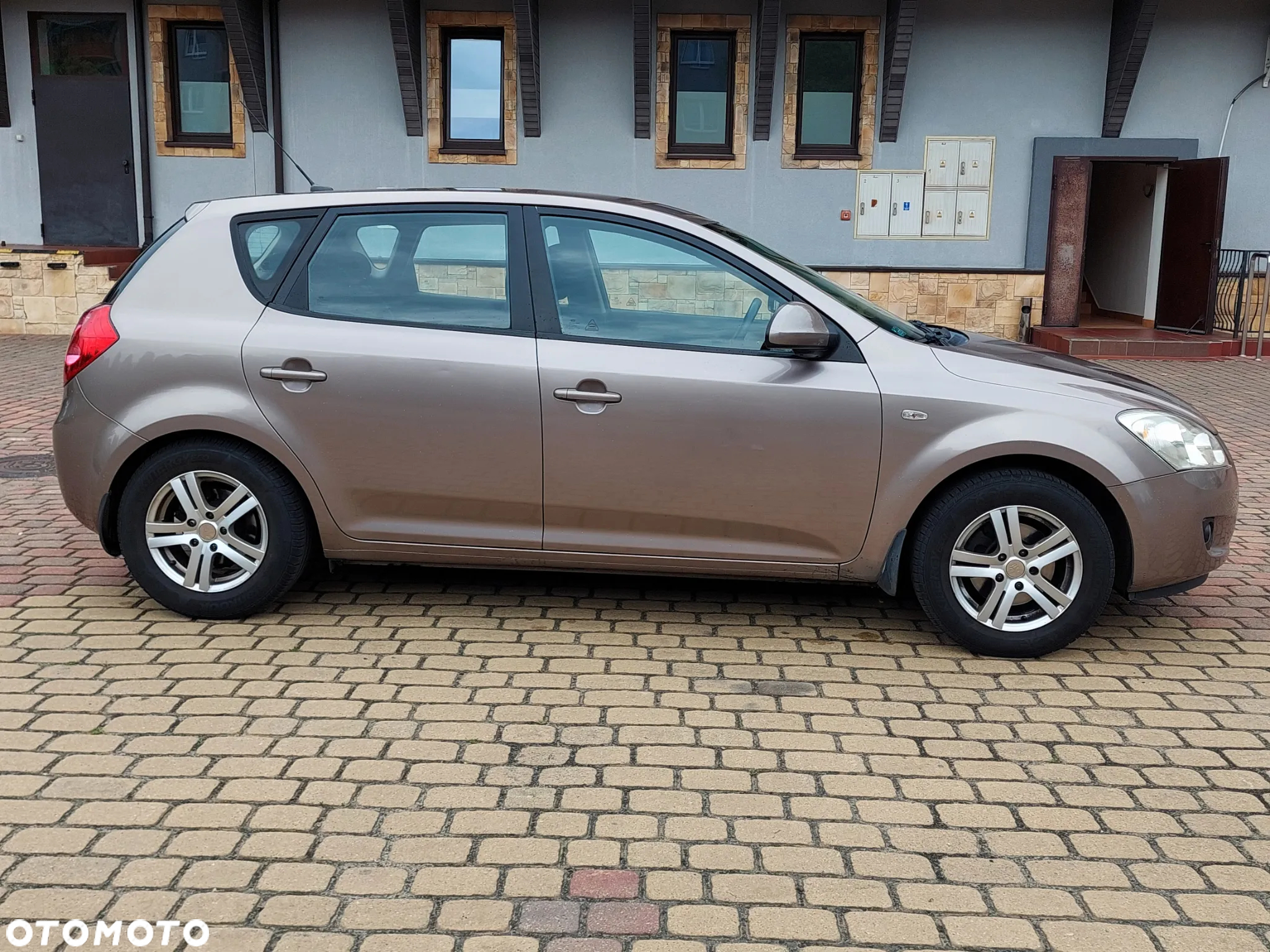 Kia Ceed Cee'd 1.6 Comfort - 4