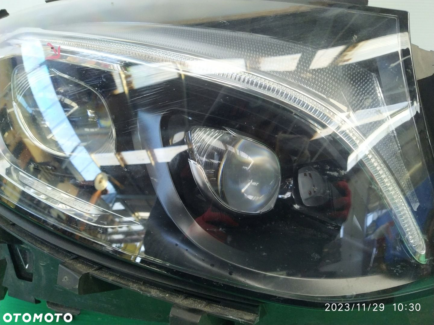 LAMPA PRAWY PRZÓD MERCEDES GLC W253 A2539065801 - 3