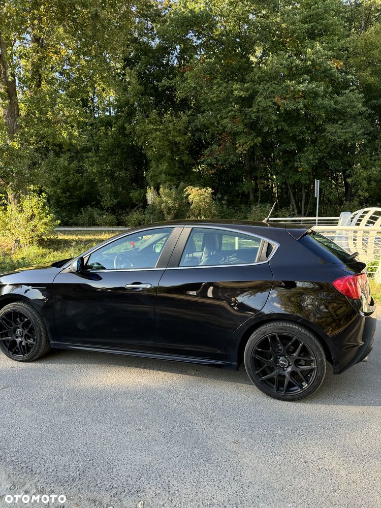 Alfa Romeo Giulietta - 8