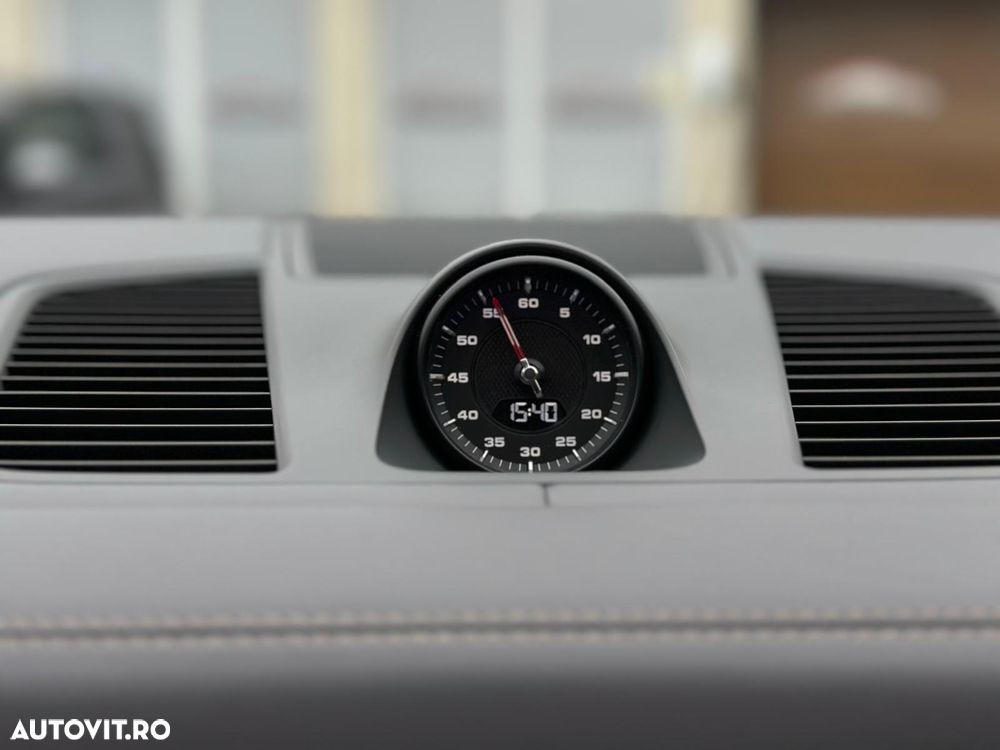 Porsche Cayenne Tiptronic S - 40