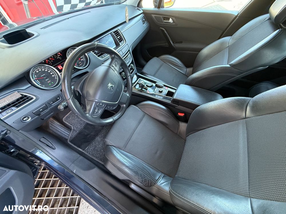 Peugeot 508 RXH Hybrid - 11