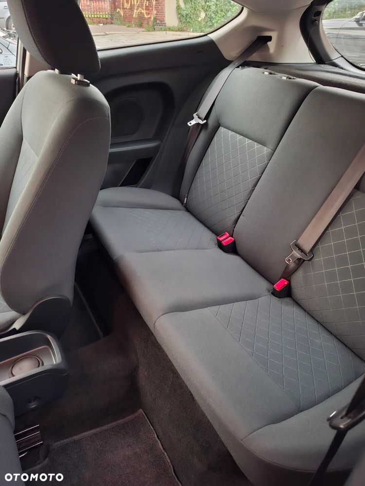 Ford Fiesta 1.25 Ghia - 9