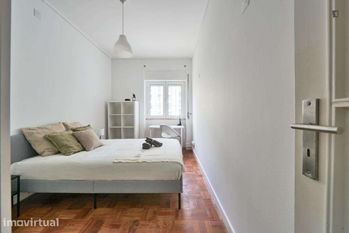 Quarto - localizado em Saldanha Lisbon - Grande imagem: 2/56
