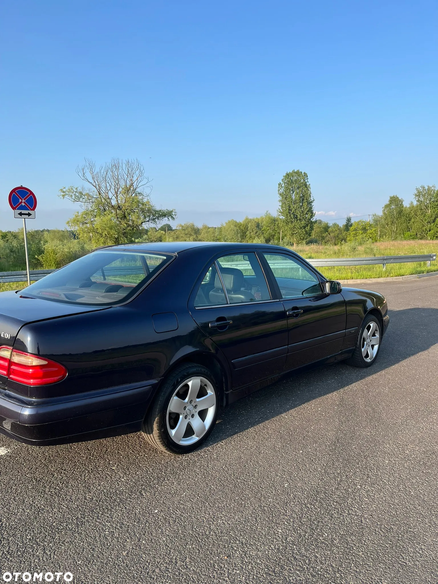 Mercedes-Benz Klasa E - 4