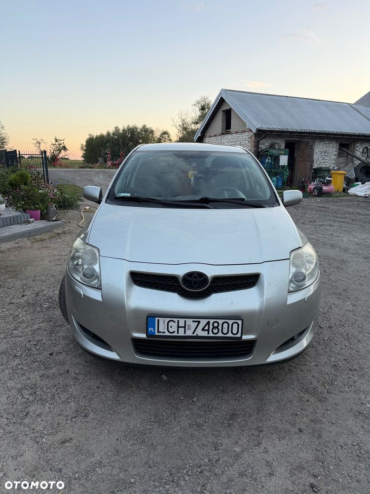 Toyota Auris - 1