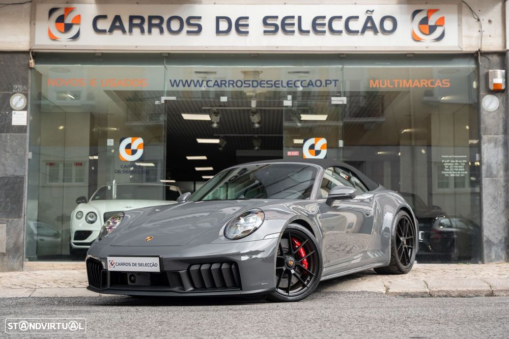 Porsche 911 (992) Carrera 4 GTS - 3