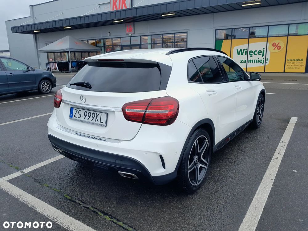 Mercedes-Benz GLA 200 7G-DCT AMG Line - 4