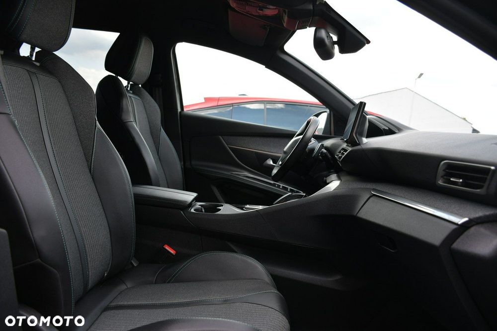 Peugeot 3008 225 e-EAT8 Allure Pack - 18