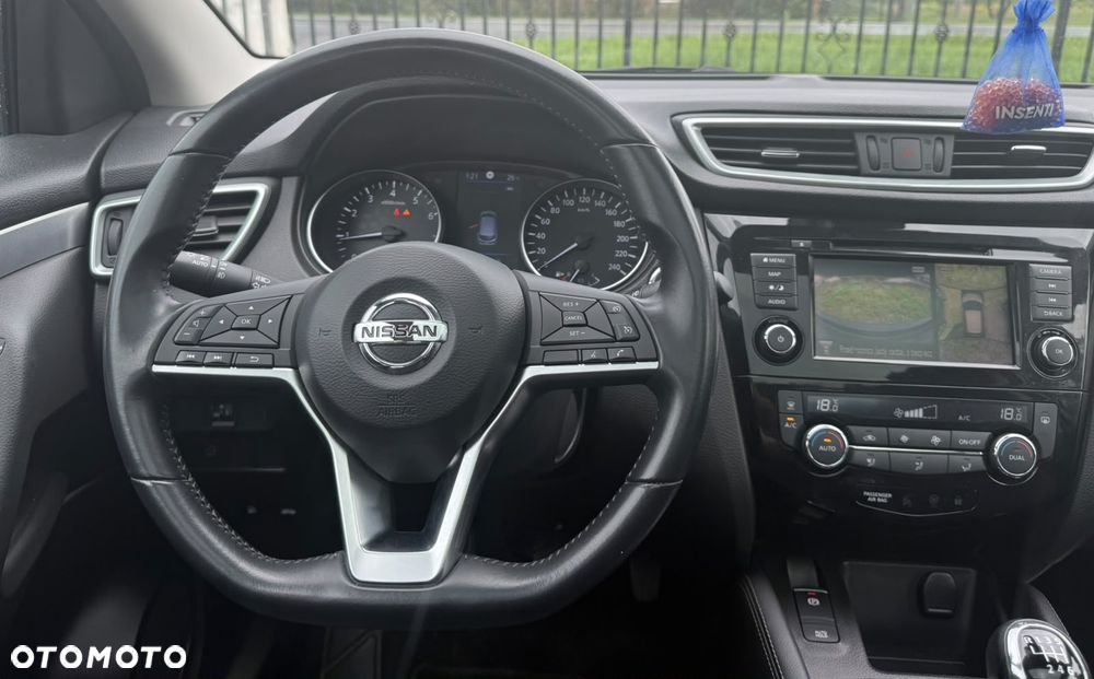 Nissan Qashqai 1.3 DIG-T N-Connecta - 16