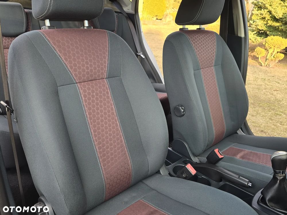 Ford Fiesta 1.4 Titanium - 23